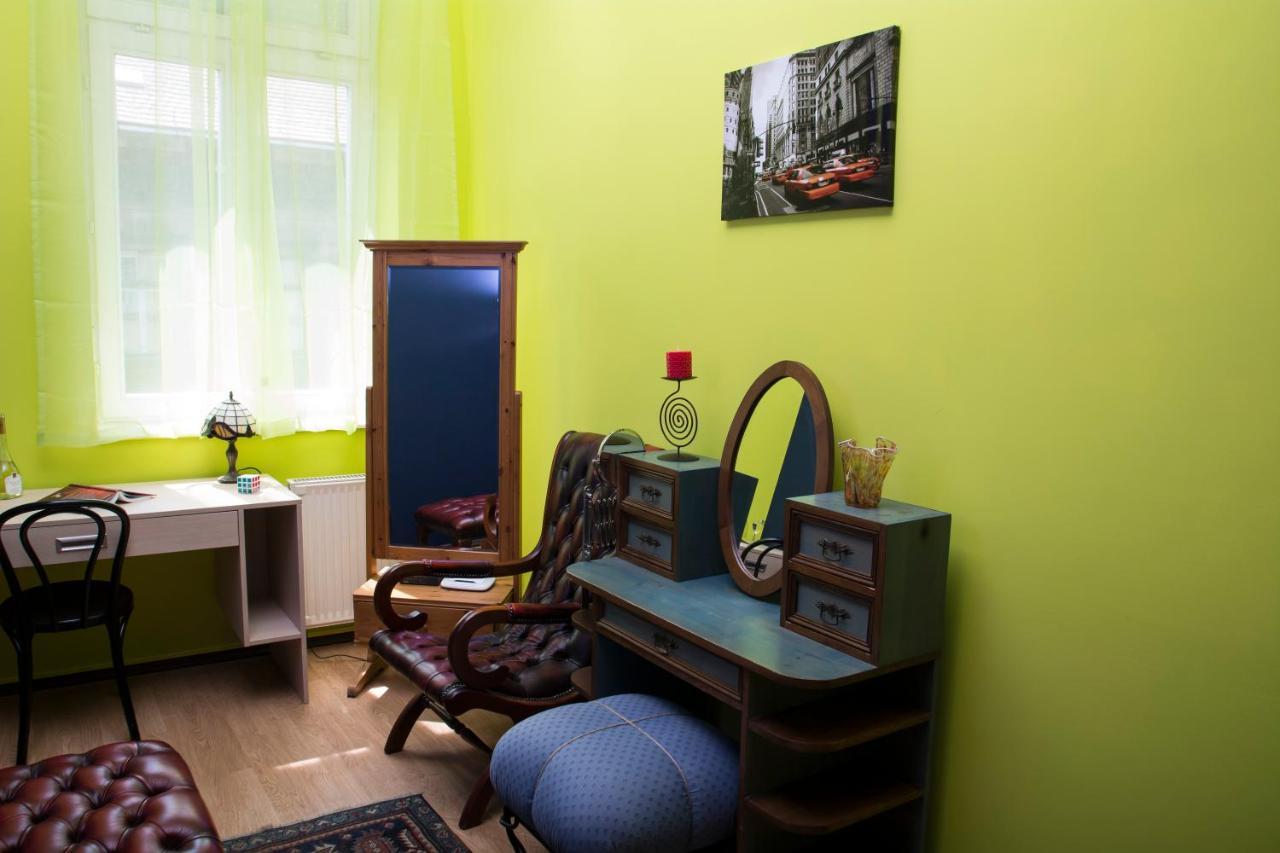 Theaterland Classic Apartments บูดาเปสต์ ภายนอก รูปภาพ