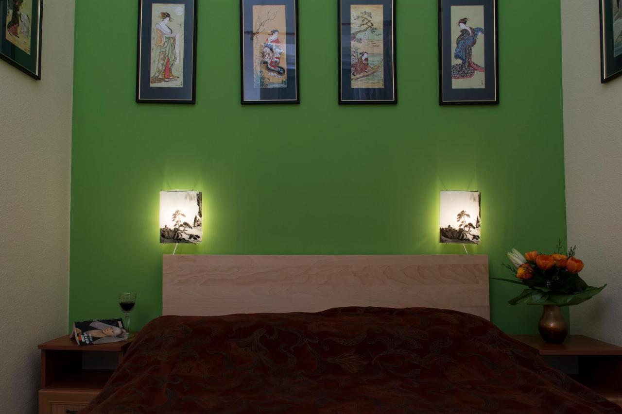 Theaterland Classic Apartments บูดาเปสต์ ภายนอก รูปภาพ